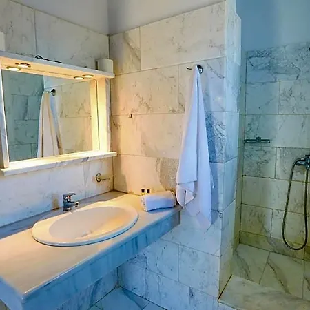 Maganos Hotel